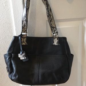 Black leather purse with snakeskin straps